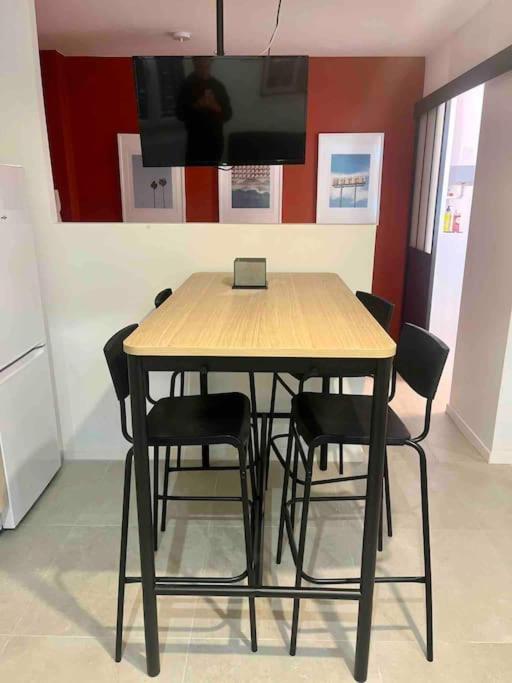 Forum Julii - Centre Historique - Confort - Wifi Apartment